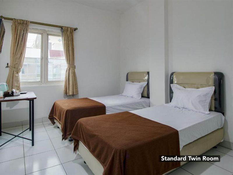 Hotel Arjuna Bekasi Zewnętrze zdjęcie